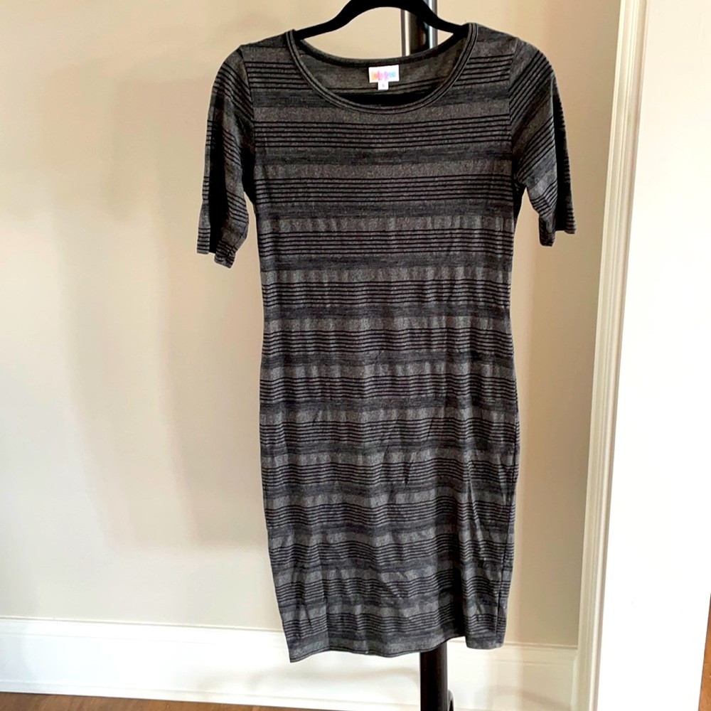 Small LuLaRoe dress